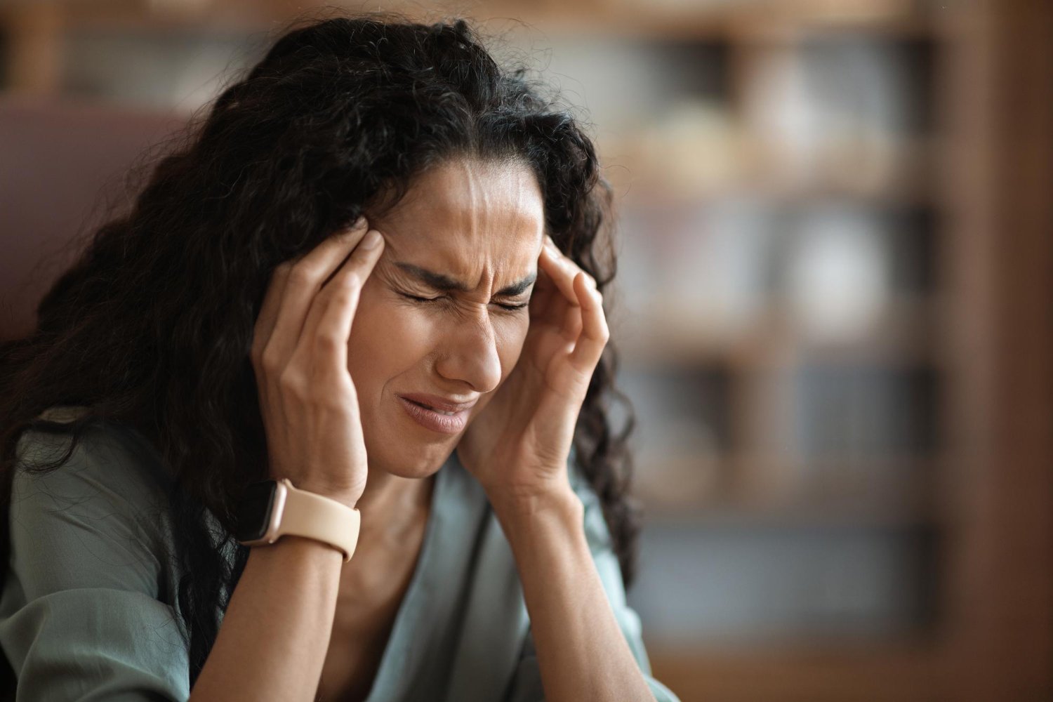 headaches due to large breasts