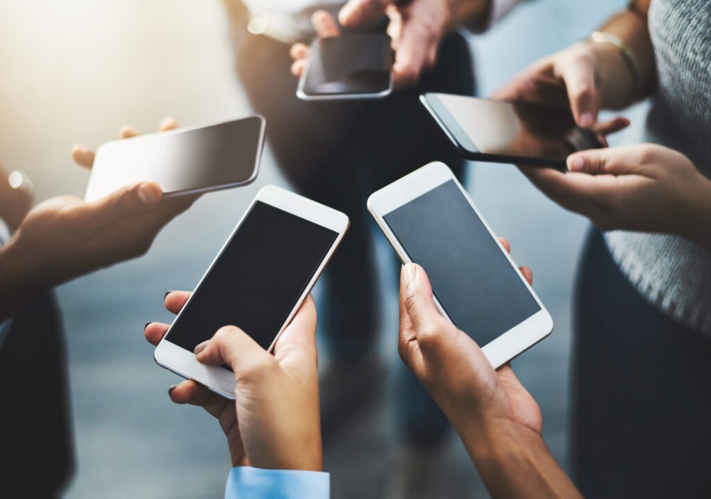 best stores for refurbished phones in Athens