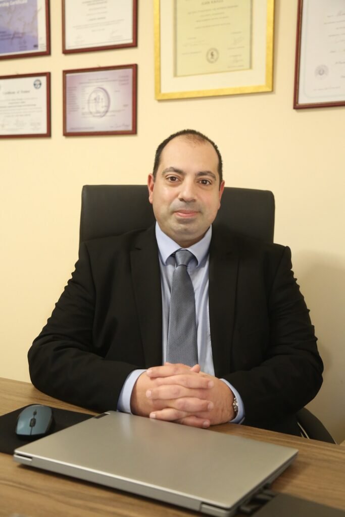 Dr. Christos Moiragias