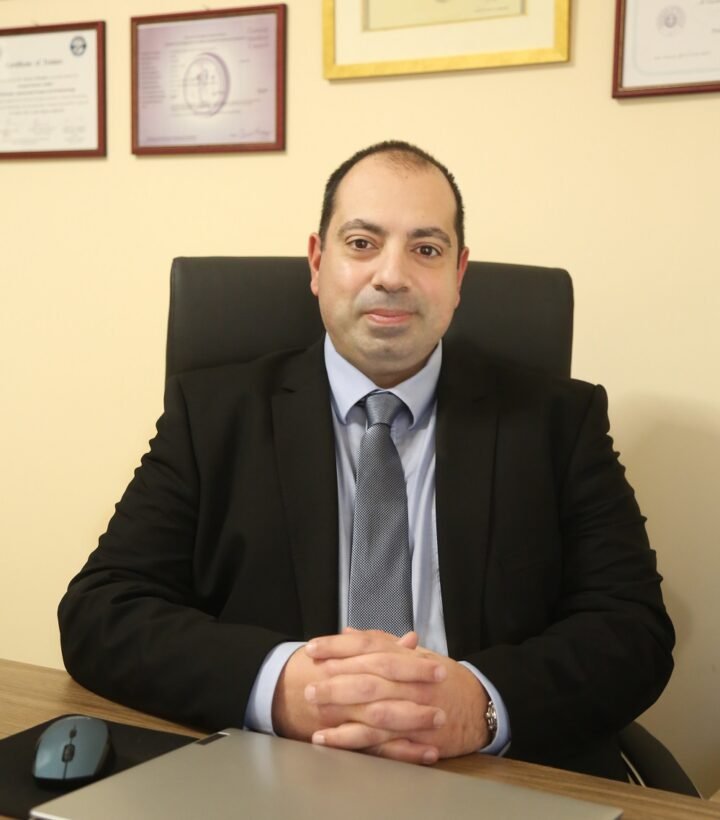 Dr. Christos Moiragias