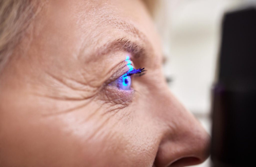 best ophthalmologists for myopia laser surgery in Athens